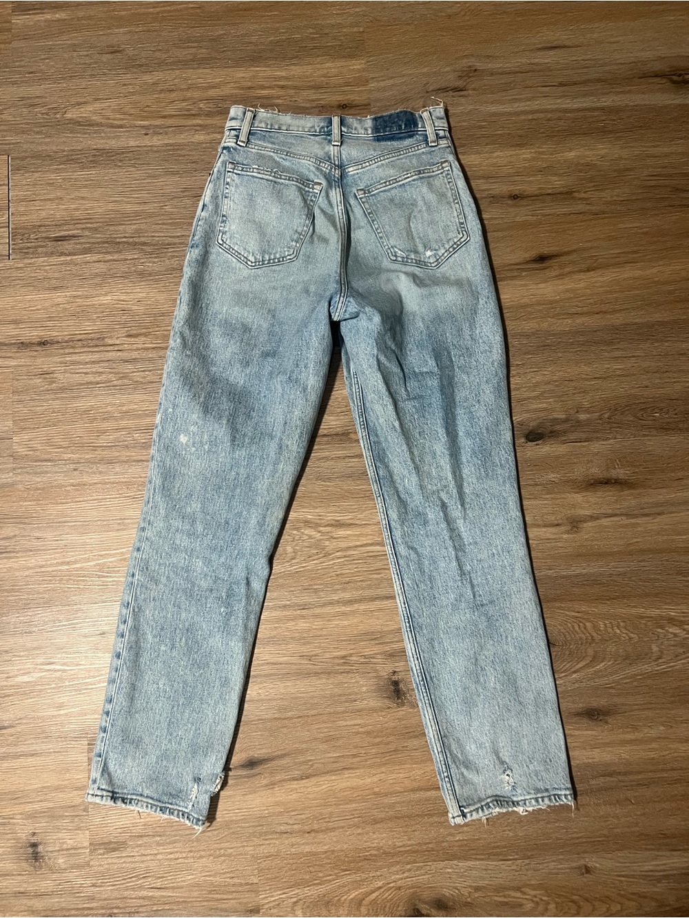 Abercrombie Curve Love 90s Straight Ultra High Rise - Picture 3 of 3